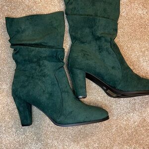 SOLD Elegant Chunky Green Suede Women's Boots